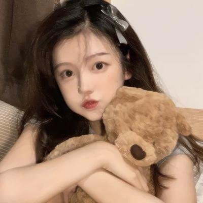 弱比少男闯女校